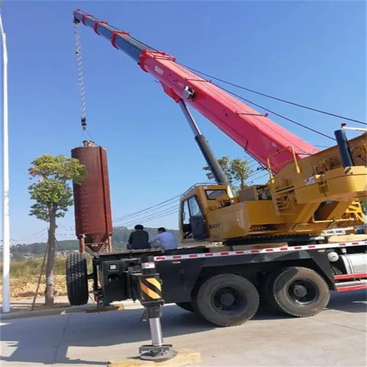 什邡专业吊车租赁多少钱