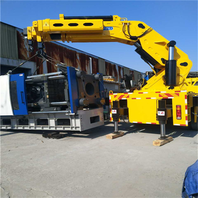 什邡 大吨位折臂吊出租费用解析：一小时租赁多少钱