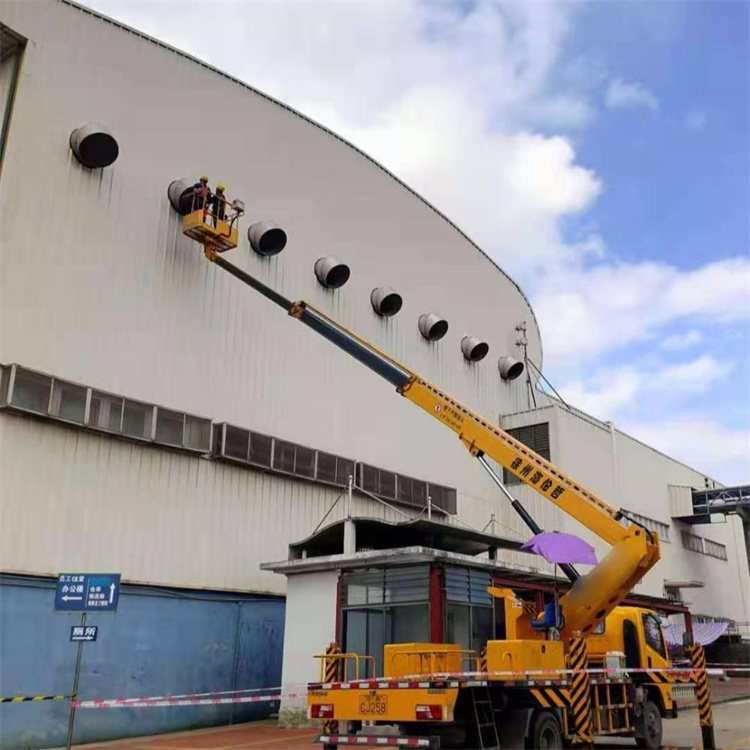 什邡高空作业车出租服务：专业广告牌安装解决方案