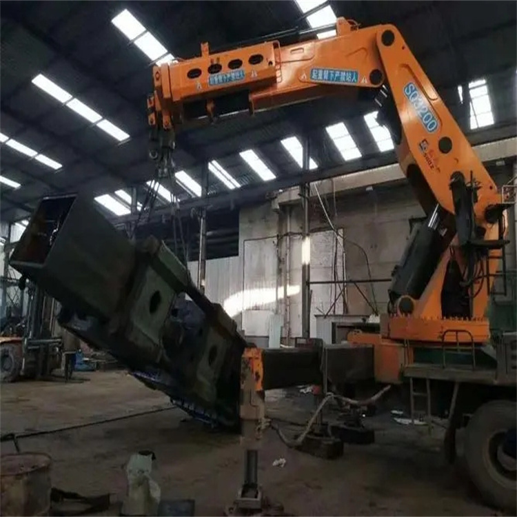 什邡200吨折臂吊出租